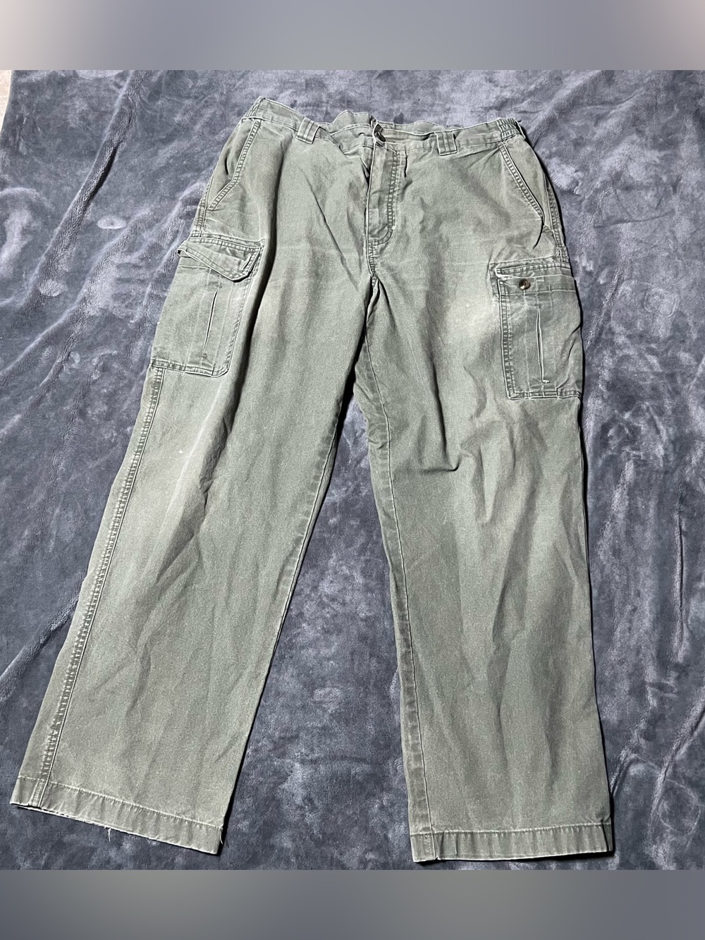 LL Bean Outdoors Utility CargoPants Mens 36x30 Olive Weight Comfort Waist